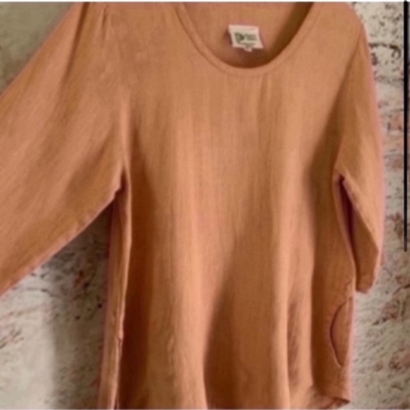 Heart’s Desire by Mary Grace Linen Lagenlook Top - Picture 2 of 7